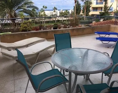 King's Palace - Spacious 2 Bed, 2 Bath With Sea And Pool Views *