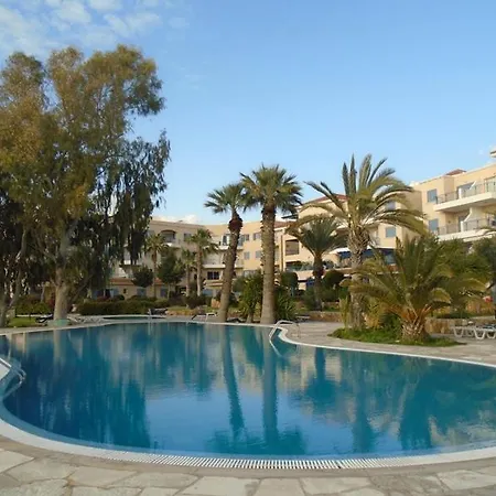 King's Palace - Spacious 2 Bed, 2 Bath With Sea And Pool Views Apartment *