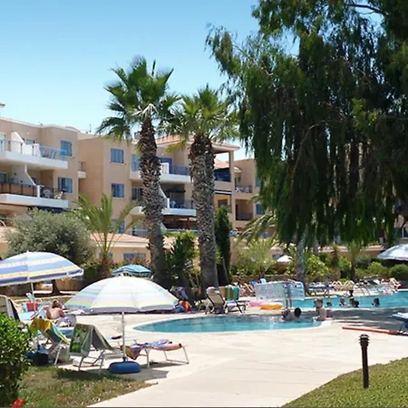 דירה King's Palace - Spacious 2 Bed, 2 Bath With Sea And Pool Views פאפוס