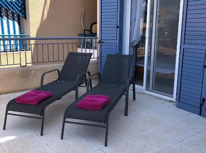 King's Palace - Spacious 2 Bed, 2 Bath With Sea And Pool Views