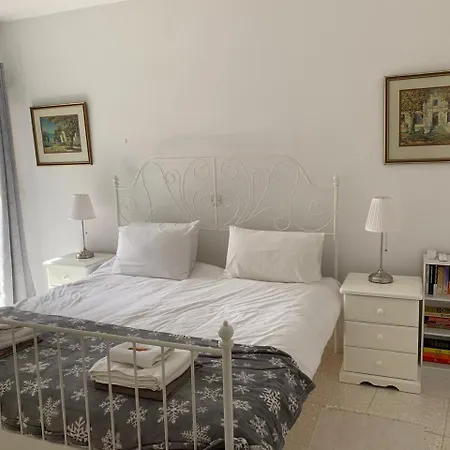 Apartmán King's Palace - Spacious 2 Bed, 2 Bath With Sea And Pool Views